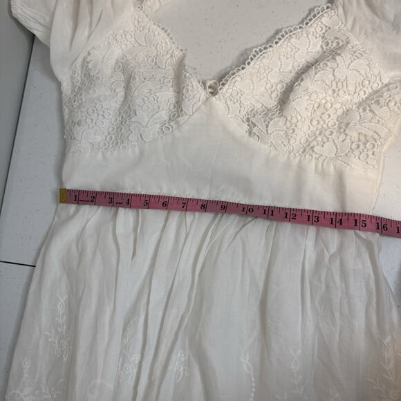 Selfie Leslie Lovers Lane Dress Womens XL Fit Large White Lace Trim Puff Sleeve - Picture 13 of 16